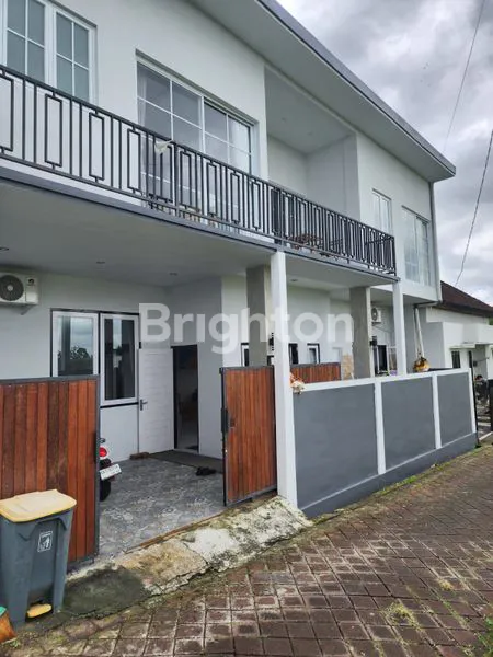 image RUMAH 2 LANTAI FULLY FURNISHED DI PERERENAN, DEKAT PANTAI DAN FASILITAS KOTA (1)