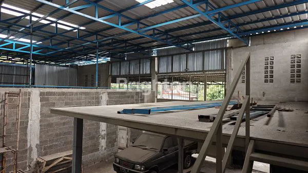 image GUDANG DI JALAN RAYA CIMAREME KBB (3)