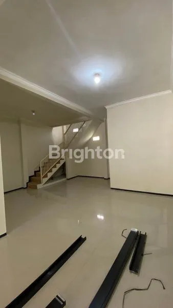 image RUMAH BAGUS 2 LT HABIS RENOV DAERAH SUKUN (4)