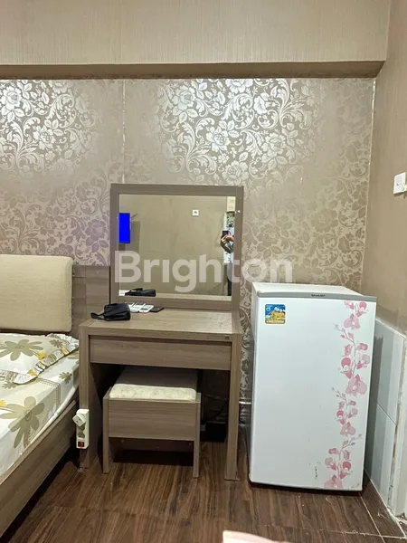 image APARTEMENT FURNISHED STUDIO YALE EDUCITY PAKUWON CITY DEKAT MULYOSARI GALAXYMALL DHARMAHUSADA MANYAR KERTAJAYA (8)