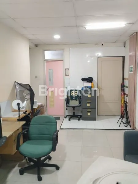 image RUKO STRATEGIS DI CEMPAKA MAS – COCOK UNTUK USAHA DAN INVESTASI (7)