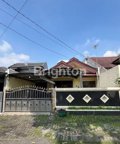 image RUMAH KLASIK 1 LANTAI SIAP HUNI (1)