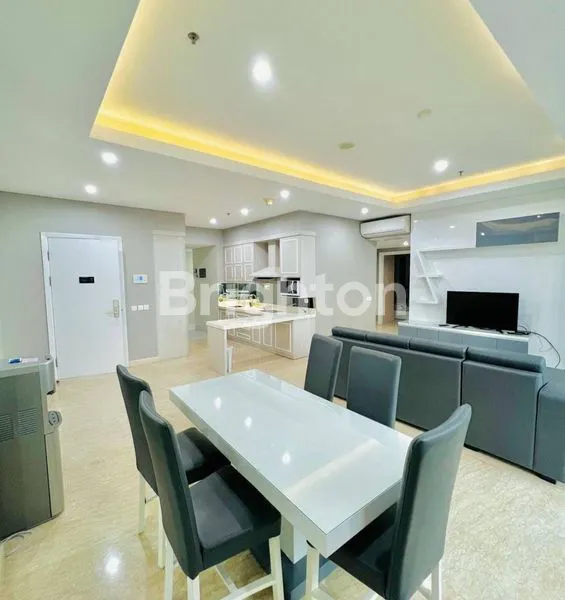 image APARTEMEN MEWAH FULLY-FURNISHED 4+1 KT DI MAYJEN SUNGKONO, SURABAYA (1)