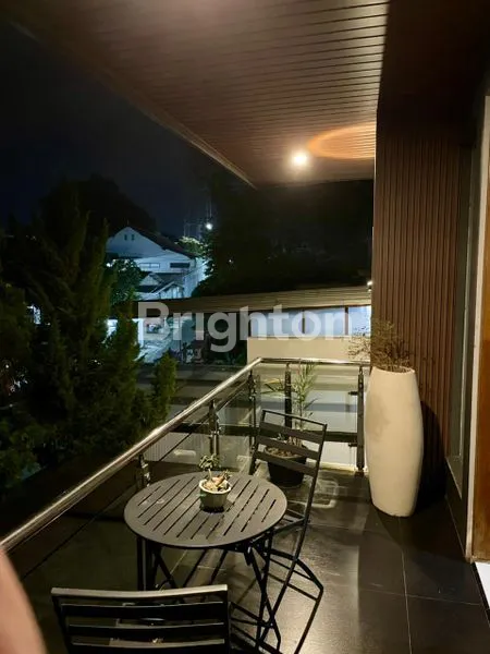 image RUMAH MEWAH ADA KOLAM RENANG BANYUMANIK SEMARANG  (2)