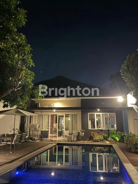 image RUMAH MEWAH ADA KOLAM RENANG BANYUMANIK SEMARANG  (6)