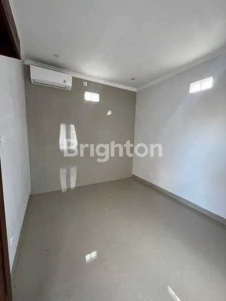 image RUMAH 2 LANTAI MEWAH DENGAN KOLAM RENANG PRIBADI DI DALUNG, KUTA UTARA (5)