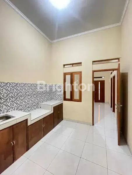 image RUMAH ASRI MINIMALIS DI TAMAN ALAMANDA, BEBAS BANJIR DAN STRATEGIS (1)