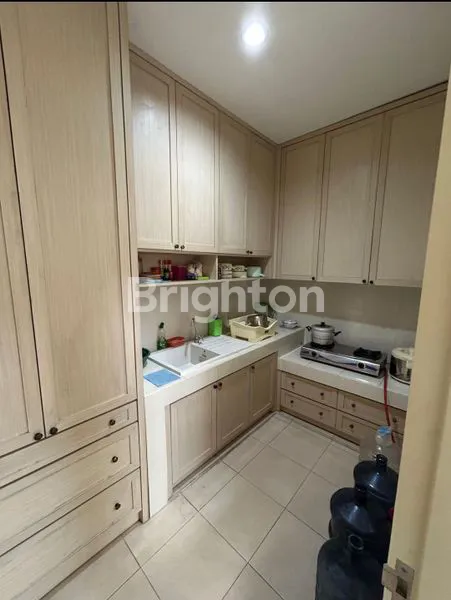 image RUMAH CANTIK 2 LANTAI  DI CITRALAND FULL FURNISHED.. SIAP HUNI (5)