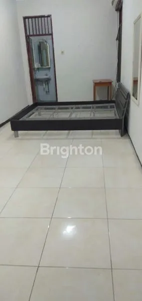 image DISEWAKAN RUMAH SIMPANG DARMO PERMAI (3)