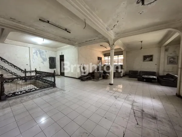 image RUMAH CLASSIC HOEK BINJAI (6)