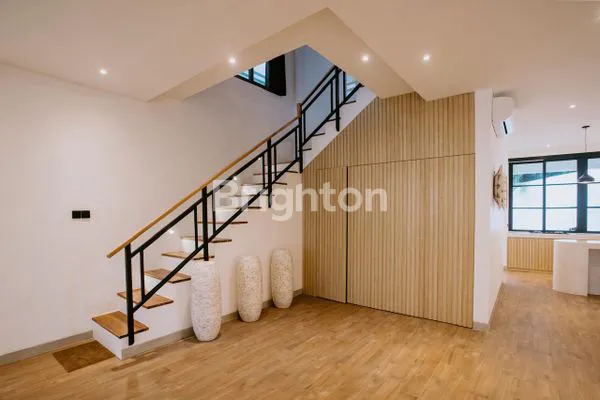 image BRAND NEW VILLA 3 + 1 BR STRATEGIC AT PERERENAN CANGGU (2)