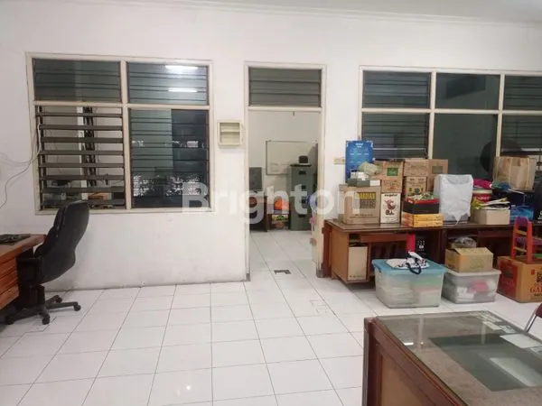 image PERKANTORAN GUNUNG ANYAR SURABAYA (6)