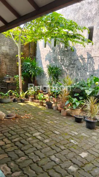 image RUMAH BERUKURAN BESAR DISAIN MEGAHDAN MENGESANKAN (6)