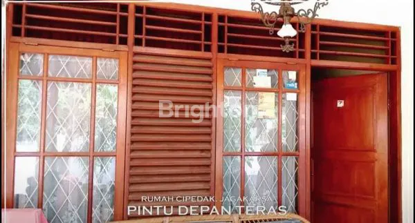 image RUMAH SIAP HUNI BONUS 3 KONTRAKAN DI DAERAH JAGAKARSA, JAKSEL (7)