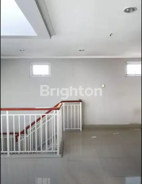 image SIAP HUNI, RUMAH 3 LANTAI NON FURNISH KAWASAN GADING SERPONG , TANGERANG (6)