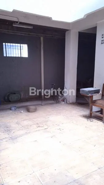 image RUMAH HITUNG TANAH PINGGIR JALAN (2)