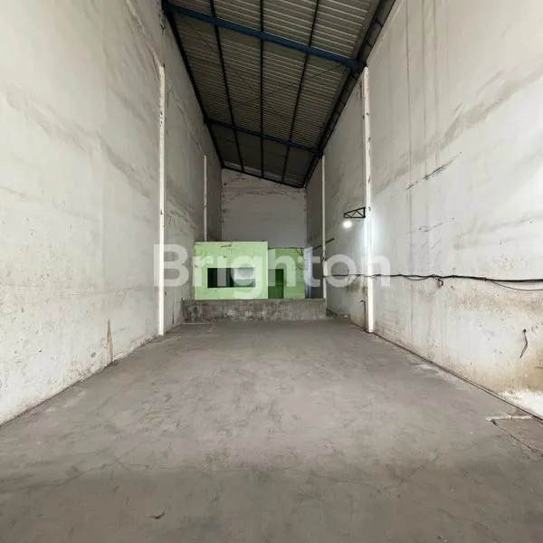 image GUDANG RITZ GATE GEDANGAN SIDOARJO DEKAT TOL WARU (2)