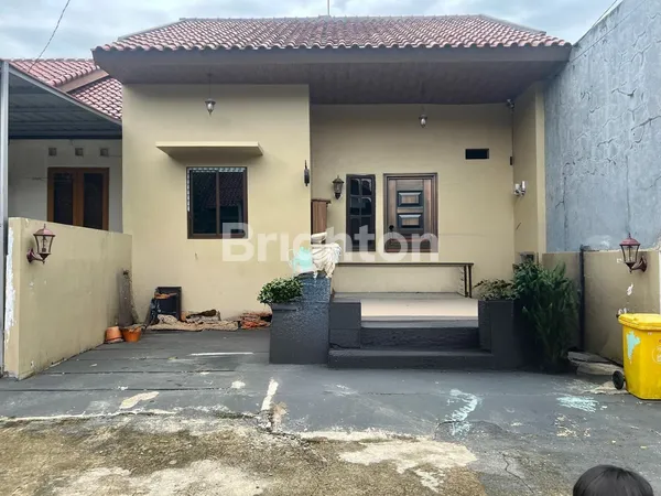 image RUMAH SEMI FURNISH DI TATYA ASRI CIJUJUNG SIAP HUNI - BOGOR (1)