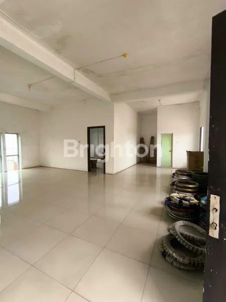 image RUKO 3 LANTAI STRATEGIS SEMI-FURNISHED DI PUSAT KOTA PEKANBARU (6)