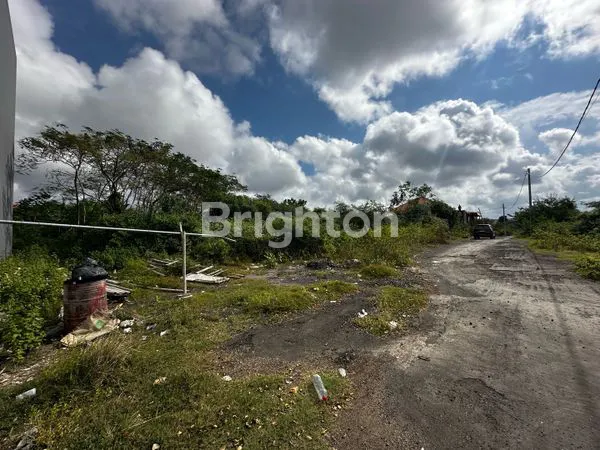 image TANAH STRATEGIS LUAS 6 ARE , LEBAR DEPAN 36 METER , LOKASI DI JIMBARAN – BADUNG, BALI  (2)