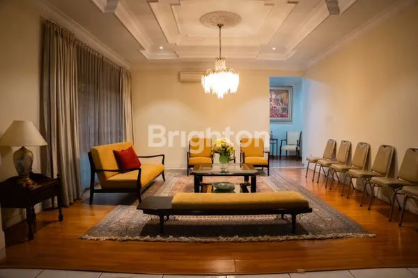 RUMAH CANTIK, ASRI, NYAMAN DI KAYU PUTIH RAWAMANGUN