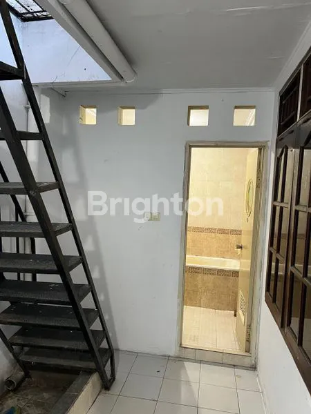 image RUMAH SIAP HUNI DI PERUMAHAN HARAPAN INDAH PEJUANG, BEKASI – LOKASI STRATEGIS! (7)