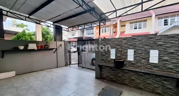 image RUMAH 2 LANTAI SIAP HUNI DI GADING SERPONG TERMURAH DI SEKTOR 1E (2)