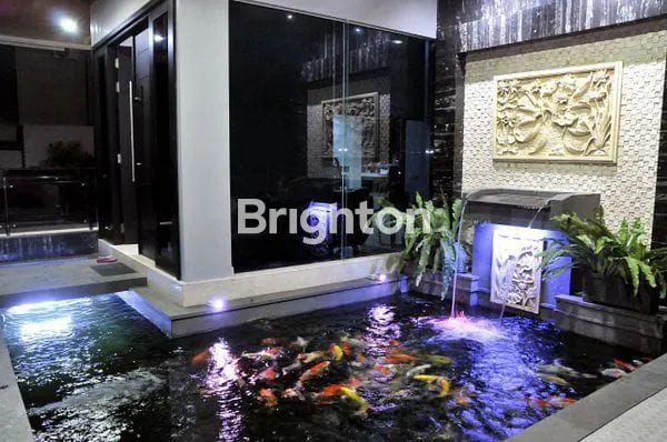 image RUMAH MEWAH 2,5 LANTAI SIAP HUNI DI KOTA MALANG (2)