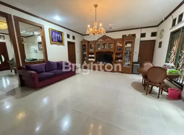 image RUMAH MEGAH SIAP HUNI DI BEDUNGAN HILIR (3)