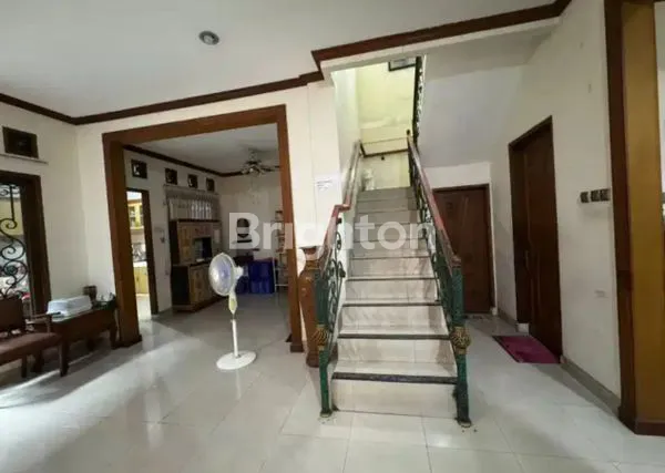 image RUMAH MEGAH SIAP HUNI DI BEDUNGAN HILIR (4)