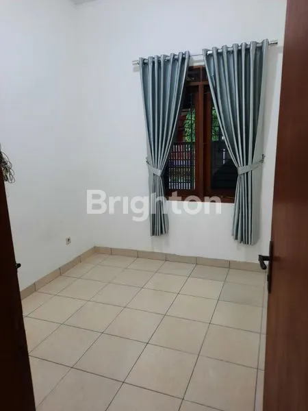 image TURUN HARGA!! JARANG ADA!! RUMAH ANTAPANI SIAP HUNI 160 METER SHM KAMAR , CARPORT LUAS DEKAT GRIYA, BORMA ANTAPANI (4)