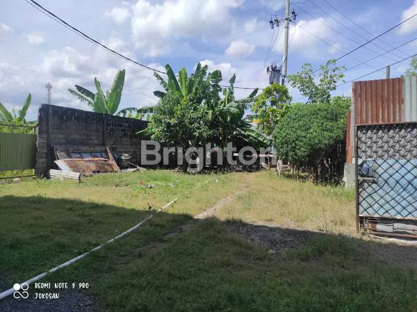 image GUDANG 3 LANTAI LOKASI STRATEGIS PINGGIR JALAN RAYA WATES. (2)