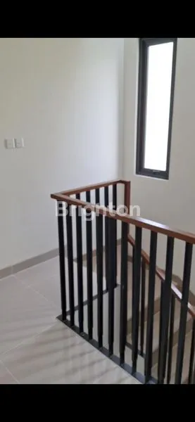 image RUMAH MEWAH 2 LANTAI CLUSTER CARSON GADING SERPONG (6)