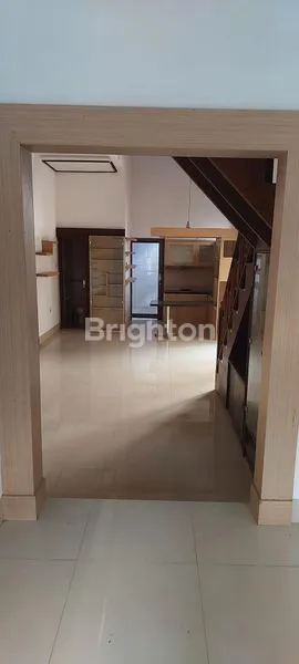 image RUMAH SEWA SEMI-FURNISHED LOKASI STRATEGIS DI GATOT SUBROTO, DENPASAR (3)