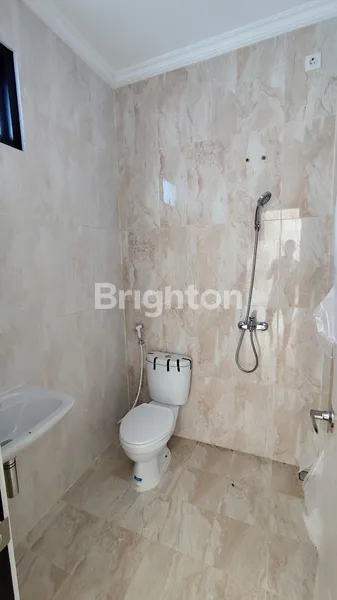 image PERUMAHAN ONE GATE SYSTEM DEKAT KAMPUS UPN DAN MERR (4)