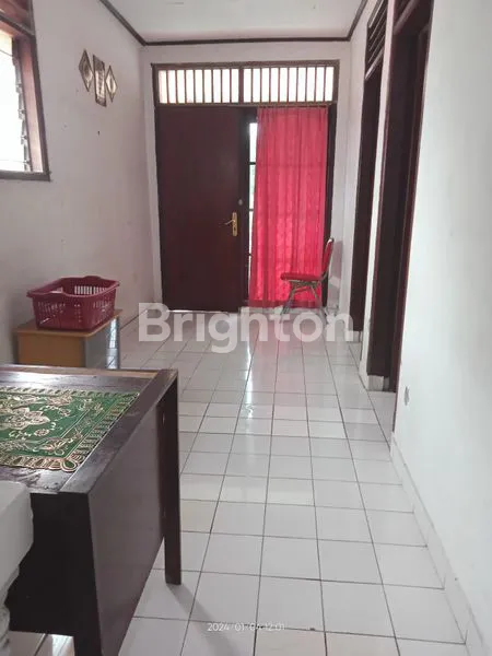 image RUMAH 2 LANTAI DI KOMPLEK DDN,JATIWARINGIN,PONDOK GEDE,KOTA BEKASI. (2)