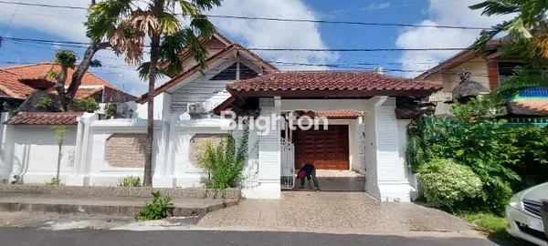 image RUMAH SEWA SEMI-FURNISHED LOKASI STRATEGIS DI GATOT SUBROTO, DENPASAR (1)