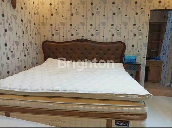 image RUMAH 2 LANTAI, 5 KAMAR TIDUR, SEMI FURNISHED, DI LOKASI STRATEGIS DEKAT JALAN SOEKARNO HATTA, UNIVERSITAS BRAWIJAYA, MALANG KOTA, JAWA TIMUR (6)