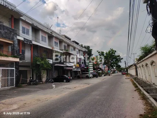 image RUKO 3 LANTAI AREA SUDIRMAN (2)