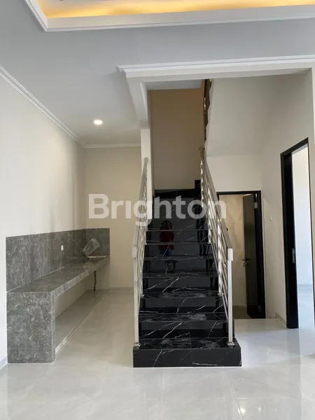 image READY UNIT RUMAH MINIMALIS MODERN NGINDEN INTAN TIMUR - UNIT C (6)