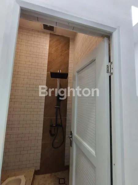 image RUMAH BARU CANTIK SIAP HUNI DI JALAN A.W. SYAHRANIE, SAMARINDA (5)