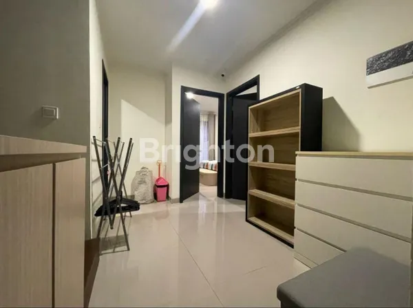 image CLUSTER LEONORA, GADING SERPONG, WITH ATTIC ROOM, FULL FURNISHED, STRATEGIS (3)