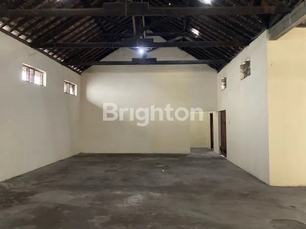 image GUDANG LUAS STRATEGIS RAYA JATINOM - LOKASI POTENSIAL UNTUK USAHA (3)