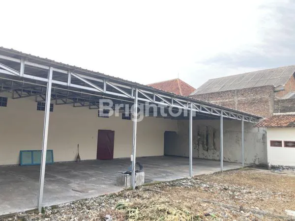 image GUDANG LUAS STRATEGIS RAYA JATINOM - LOKASI POTENSIAL UNTUK USAHA (7)