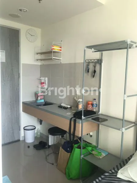 image APARTEMEN STUDIO MEWAH FULLY FURNISHED DI OSAKA RIVERVIEW PIK 2, DEKAT BANDARA (3)