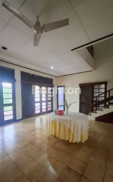 image RUMAH MEWAH 2 LANTAI DI BINTARO SEKTOR I, LOKASI STRATEGIS DEKAT FASILITAS (6)