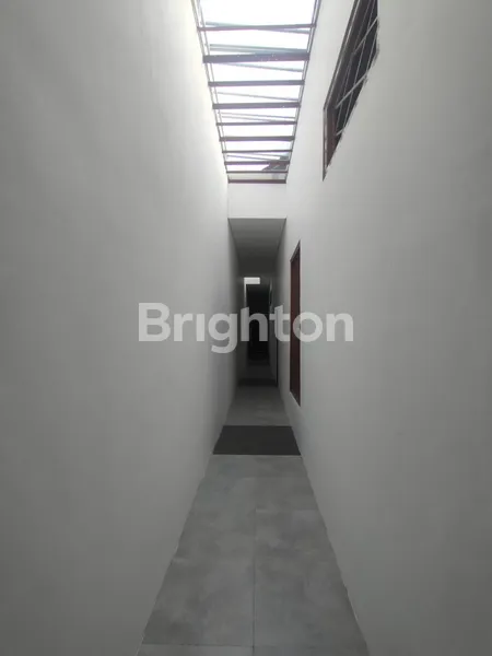 image RUKO SIAP PAKAI NOL JALAN RAYA AREA BUBUTAN JL KRANGGAN BANGUNAN BARU GRESS DEKAT JL SEMARANG, TIDAR, ANJASMORO, KEDUNGDORO, TUNJUNGAN PLAZA, PASAR TURI (5)