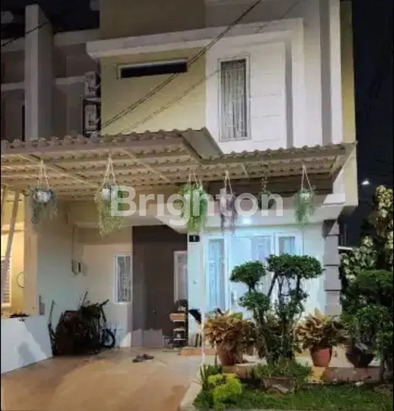 image RUMAH 2 LANTAI HOOK SIAP HUNI DI PURI BETA 2 - CILEDUG (1)