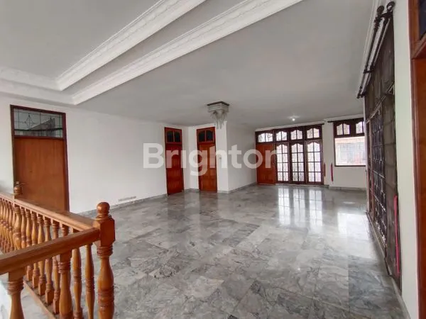 image DIJUAL RUMAH 400M2 DIGATSU TENGAH  (5)