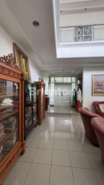 image RUMAH MEWAH FULLY-FURNISHE DI CIGADUNG, BANDUNG UTARA HARGA TERJANGKAU!  (3)